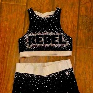 Rebel Athletic Rose Gold Set cheer live